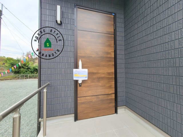 熊本市北区龍田弓削1丁目第1-2棟（A号棟）の外観：施工例|おでかけの時も帰った時も、「我が家」を最初に感じでもらえる素敵な空間に。