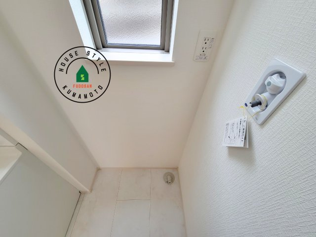 熊本市北区龍田弓削1丁目第1-2棟（A号棟）の内観：施工例|ランドリースペースとなります。広々して有効的にご使用できます。 