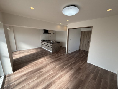 【居間・リビング】 | グリーンタウン茨木6番館