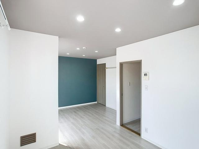 リーセントミュールA棟の居間・リビング