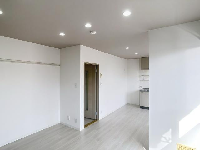 リーセントミュールA棟の居間・リビング