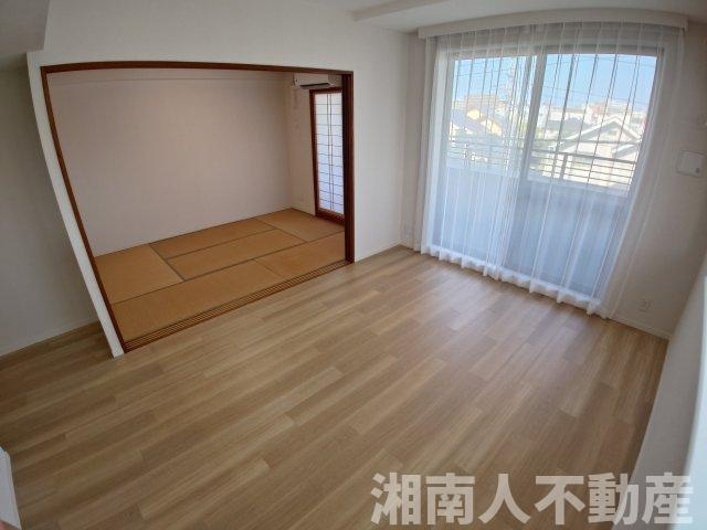 レクセルマンション茅ヶ崎の居間・リビング|ゆったりとした居間です