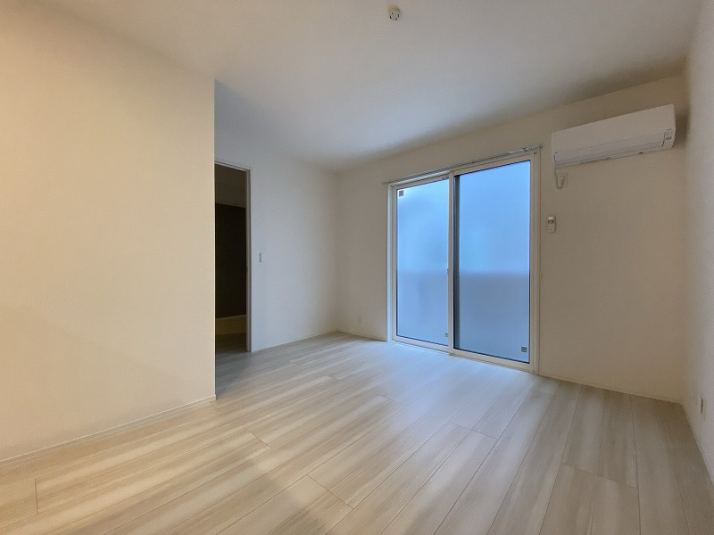 神戸市兵庫区芦原通４丁目のアパートの居間・リビング|リビング