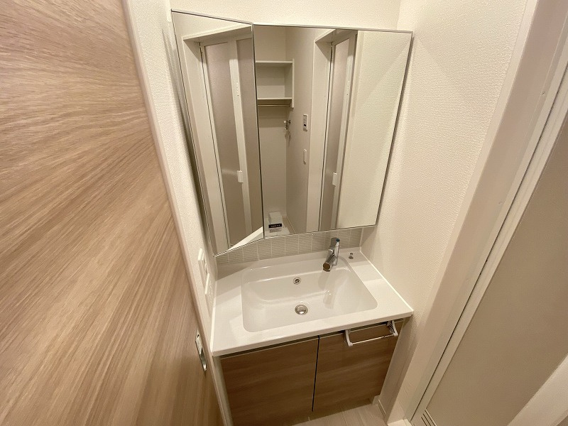 神戸市兵庫区芦原通４丁目のアパートの洗面所