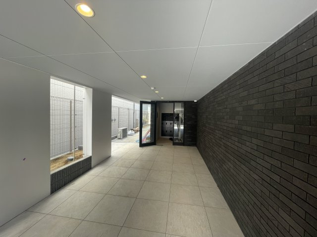 ルオーレ上北沢駅前のロビー|建物の内部です