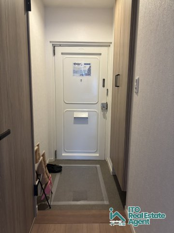 メガロコープ西陣 A棟の玄関