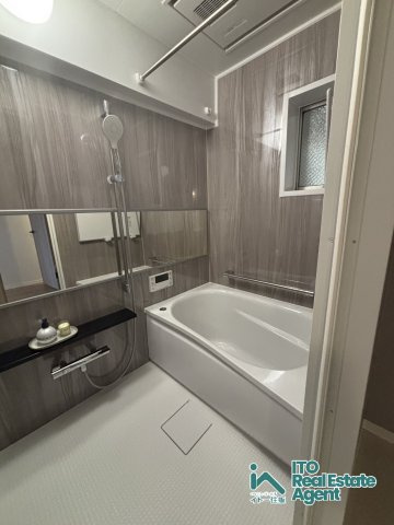 メガロコープ西陣 A棟の浴室