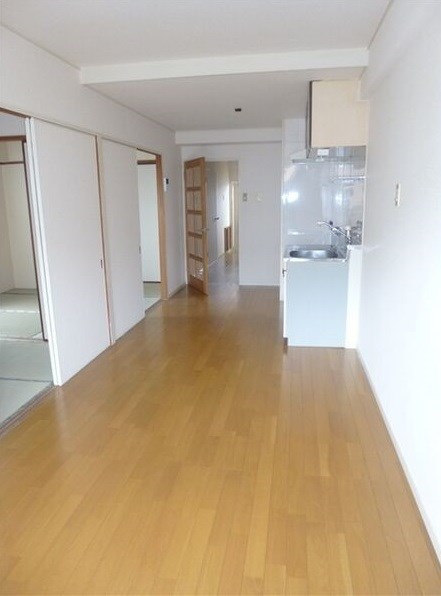 富佳ビルの居間・リビング