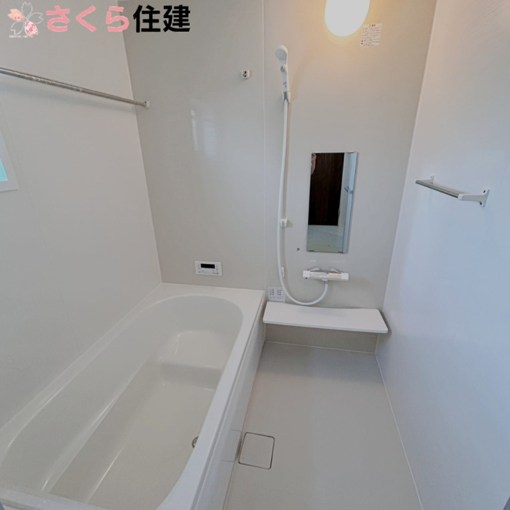 リーブルガーデン宇都宮市鶴田町第22　１号棟の浴室|浴室暖房乾燥機完備で、一年中快適です。