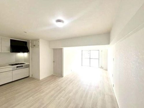 日商岩井京橋ハイツ　5階の居間・リビング