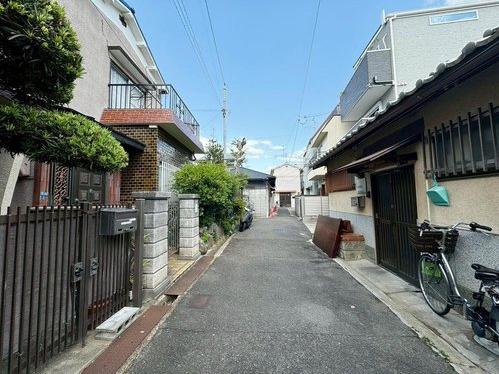旭区清水３丁目　戸建の前面道路含む現地写真
