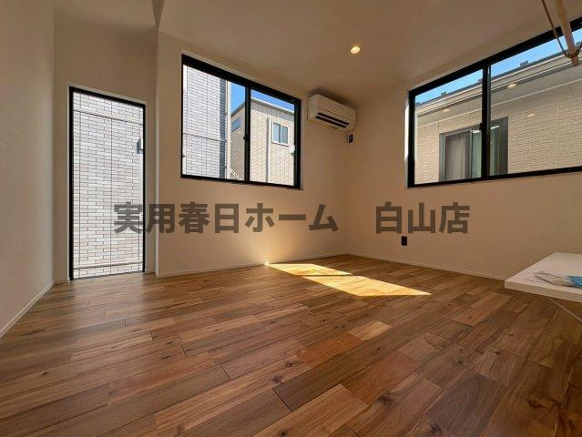 【居間・リビング】