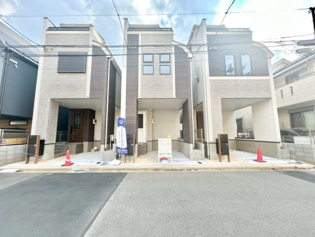 北区赤羽北3丁目　新築戸建　残2棟の外観|現地写真（2025.09.08撮影）

ご内見希望・資料請求などお気軽にお問い合わせ下さい！
03-5990-5201