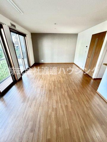 東豊中町3丁目一戸建の居間・リビング