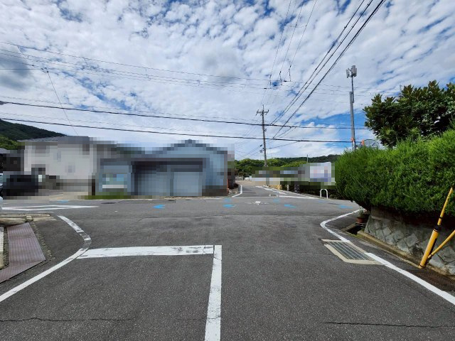 【価格改定】長岡京市高台2丁目の前面道路含む現地写真|閑静な住宅地です。