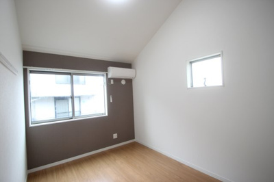 【居間・リビング】 | アート・フル中野島 | ※同建物ほかのお部屋の写真です。