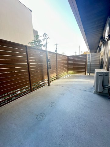 シャーメゾンステージ茨木春日のバルコニー