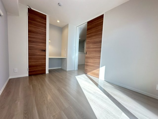 シャーメゾンステージ茨木春日の寝室