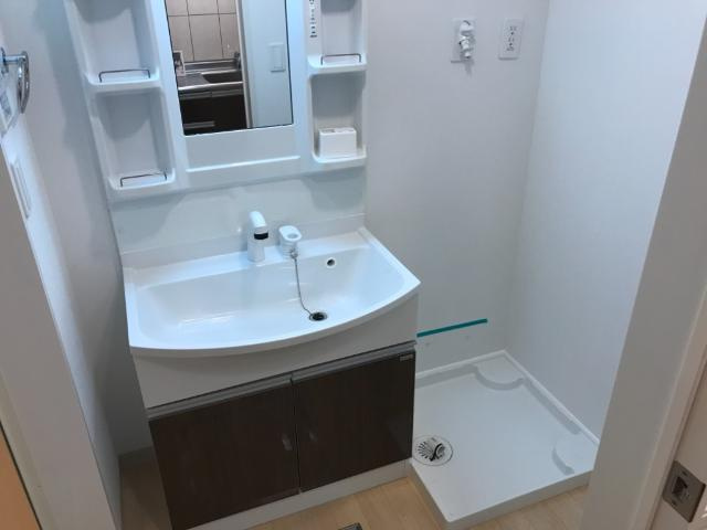 ハニーカルテットの洗面所|洗面