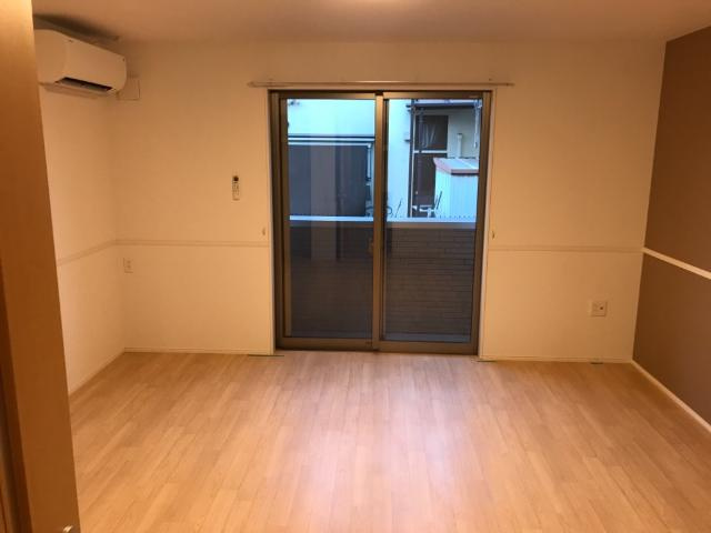 ハニーカルテットの内装|室内