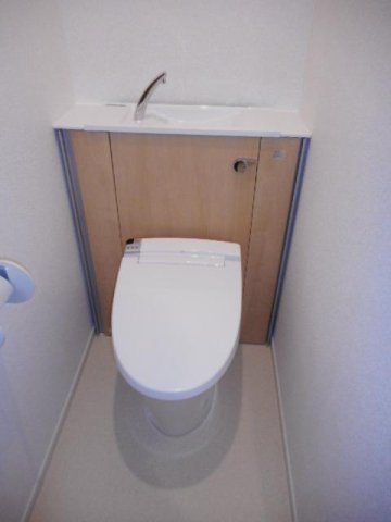 ＬＡＣＲＡＳのトイレ|コンパクトで使いやすいトイレです