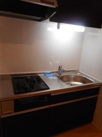 ＬＡＣＲＡＳのキッチン|コンパクトなキッチンで掃除もラクラク