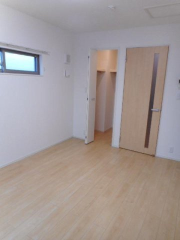 ＬＡＣＲＡＳの内装|おしゃれな内装です