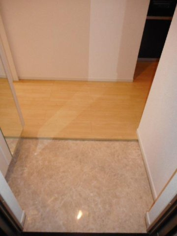 ＬＡＣＲＡＳの玄関|ゆったりとした玄関です