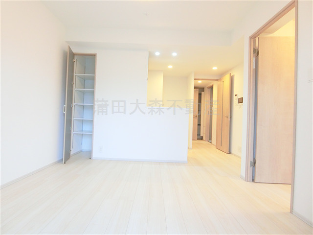 S-RESIDENCE大森bresaの居間・リビング|LDK10.6帖　リビングダイニングキッチン