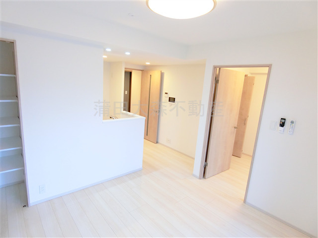 S-RESIDENCE大森bresaの居間・リビング|LDK10.6帖　リビングダイニングキッチン