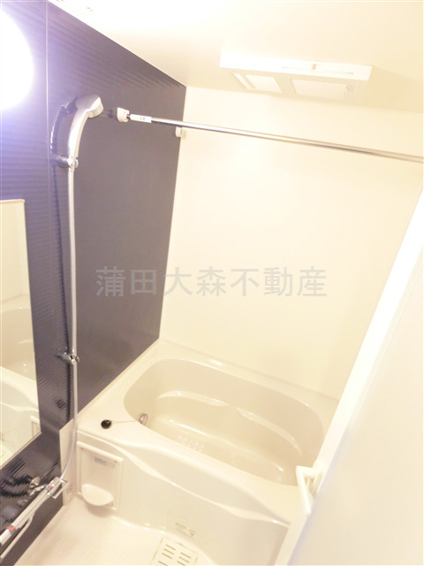 S-RESIDENCE大森bresaの浴室|追焚+浴室乾燥機付きのお風呂　バスルーム