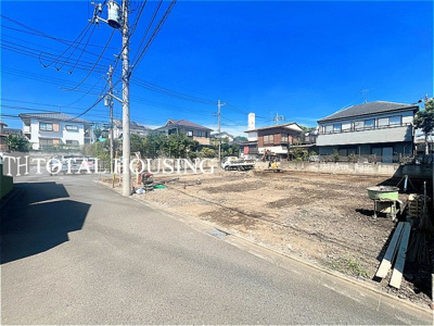 【前面道路含む現地写真】 | 調布市緑ケ丘1丁目　売地　全3区画
