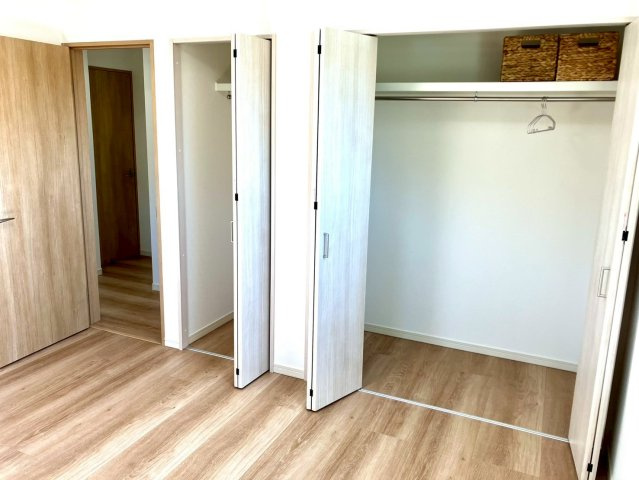 ルミナスガーデン飯山町２号地の収納