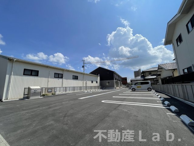 グランフォレ白藤の駐車場