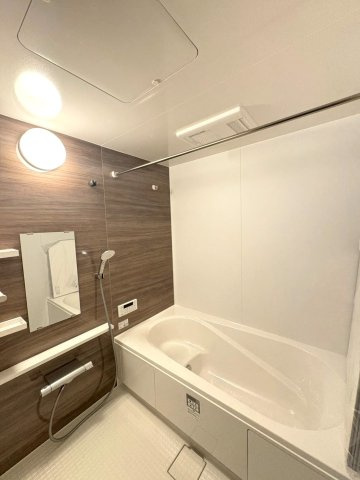 ◆２階リビングでゆったり１６帖の４ＬＤＫ◆周辺環境充実◆西野大鳥井町２期の浴室|浴室