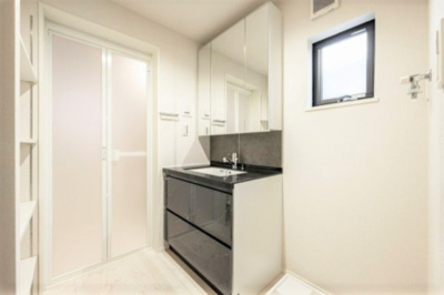 【独立洗面台】 | 【仲介手数料３９０万円が無料！！】■豪徳寺駅１０分 ■宮の坂駅２分 ■リビングの天井は吹抜け！  | 【仲介手数料３９０万円が無料！】
Ａ号棟　終了
Ｂ号棟　１１，８８０万円
Ｃ号棟　１１，８８０万円
■豪徳寺駅１０分
■宮の坂駅２分
■リビングの天井は吹抜け
■耐震性能が最高等級
■省エネ性能ラベル