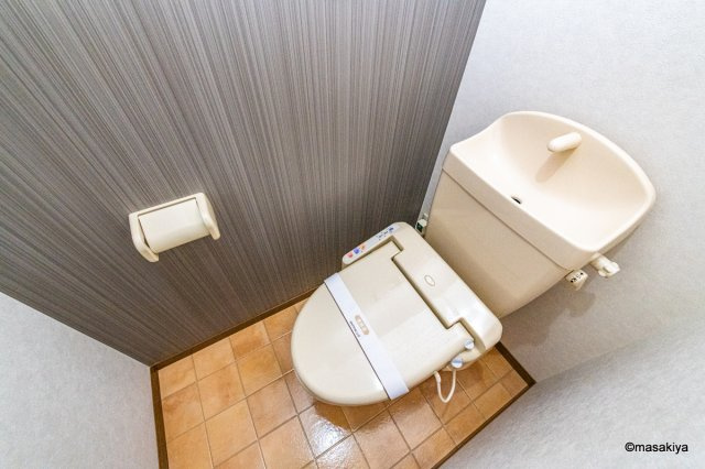 BRICK HOUSEのトイレ|トイレ　ウォシュレット付き。