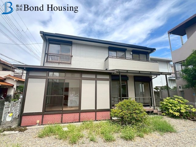 令和7年8月リフォーム完成・お車4台駐車可　貴崎3丁目の外観