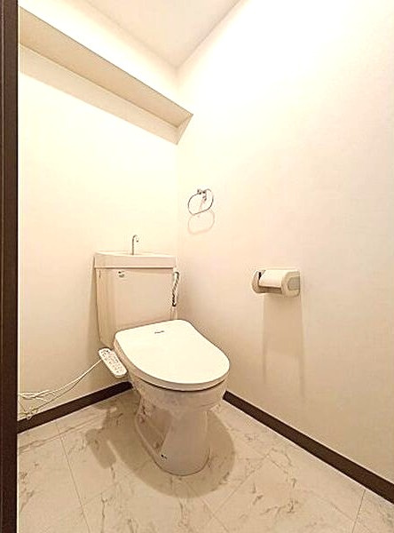 ファミーユすなごＡのトイレ