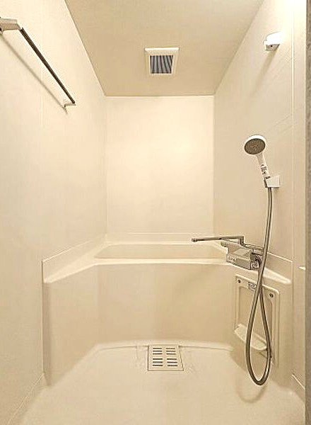 ファミーユすなごＡの浴室