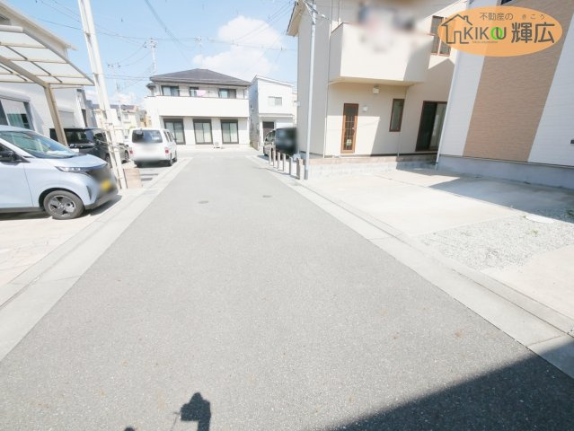 【前面道路含む現地写真】 | 加古川市尾上町安田　中古戸建