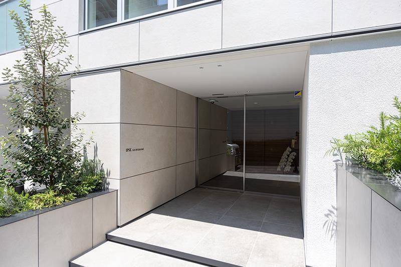 イプセ白金のエントランス