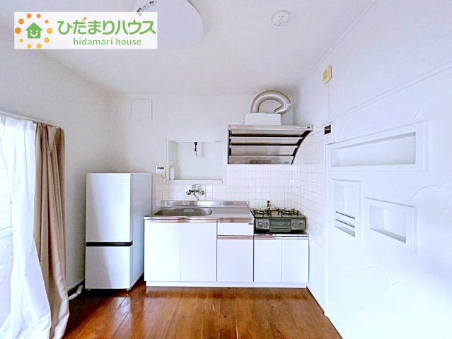 【キッチン】 | 取手市椚木　中古戸建　 | 清潔感あふれるホワイトカラーを基調とした明るいキッチン♪