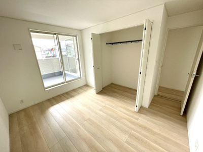 【洋室】 | 【新築分譲住宅　～クレイドルガーデン～】 山形市あかねヶ丘　第4　☆全3棟☆ | 【Style Room】
家族一人ひとりの大切なプライベート空間。趣味・感性で個性的に飾って頂けるようシンプルに仕上げてあります。自分時間を充実させながら心豊かなひとときを過ごすための大切な空間。