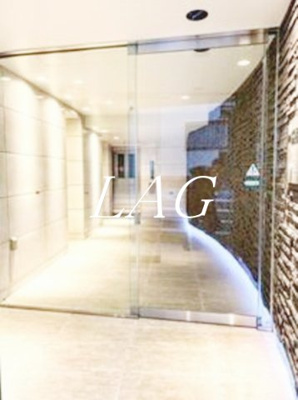 【エントランス】 | ARTESSIMO CARO | エントランスです。