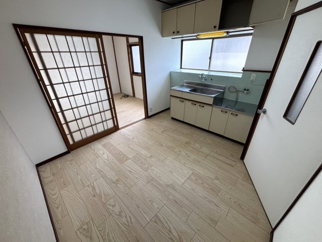 中野4丁目戸建の居間・リビング