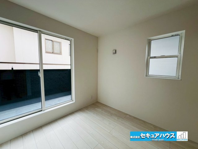 【今からご案内可能】東海市荒尾町細高根　全2棟の洋室|【洋室】
◆お子様のお部屋や主寝室、来客時の宿泊室、趣味のお部屋としてもご利用いただけます♪