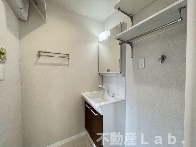 ヴィラウィステリア南高江の洗面所