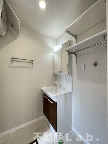 ヴィラウィステリア南高江の洗面所