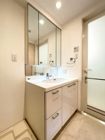 エルシア四条麩屋町の独立洗面台|洗面台